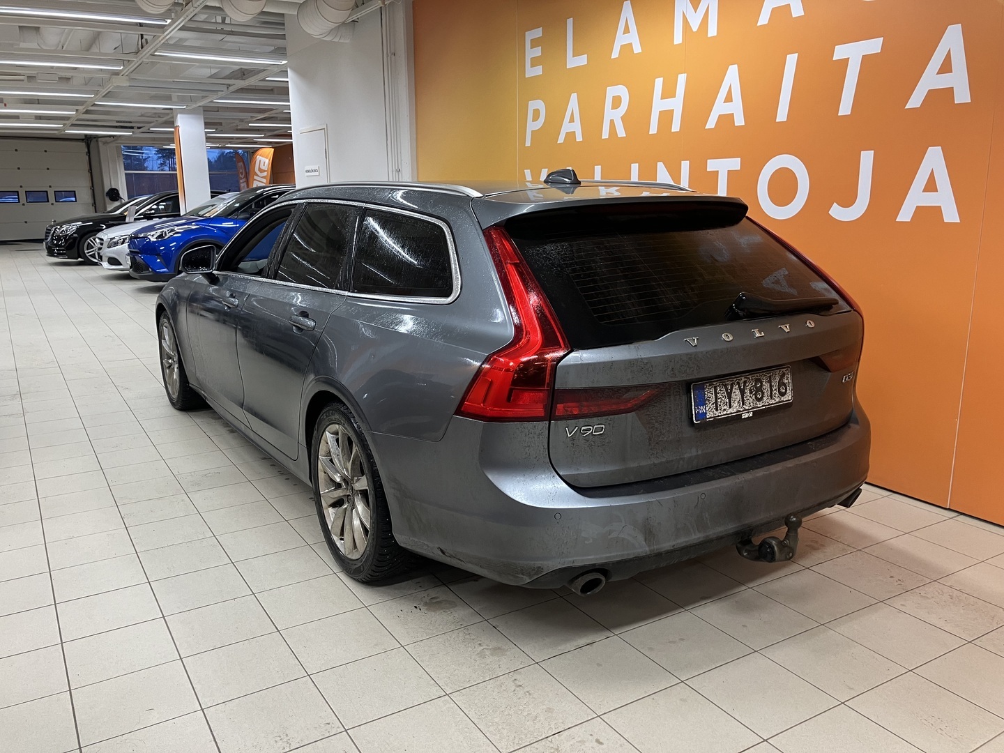 VOLVO V90 2019