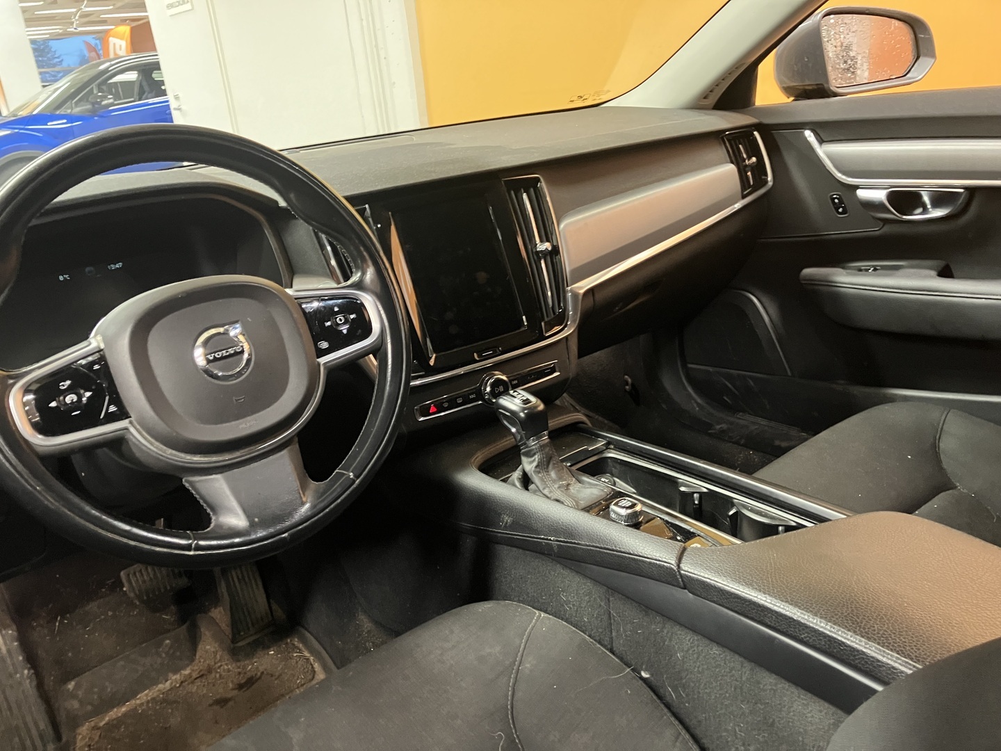 VOLVO V90 2019