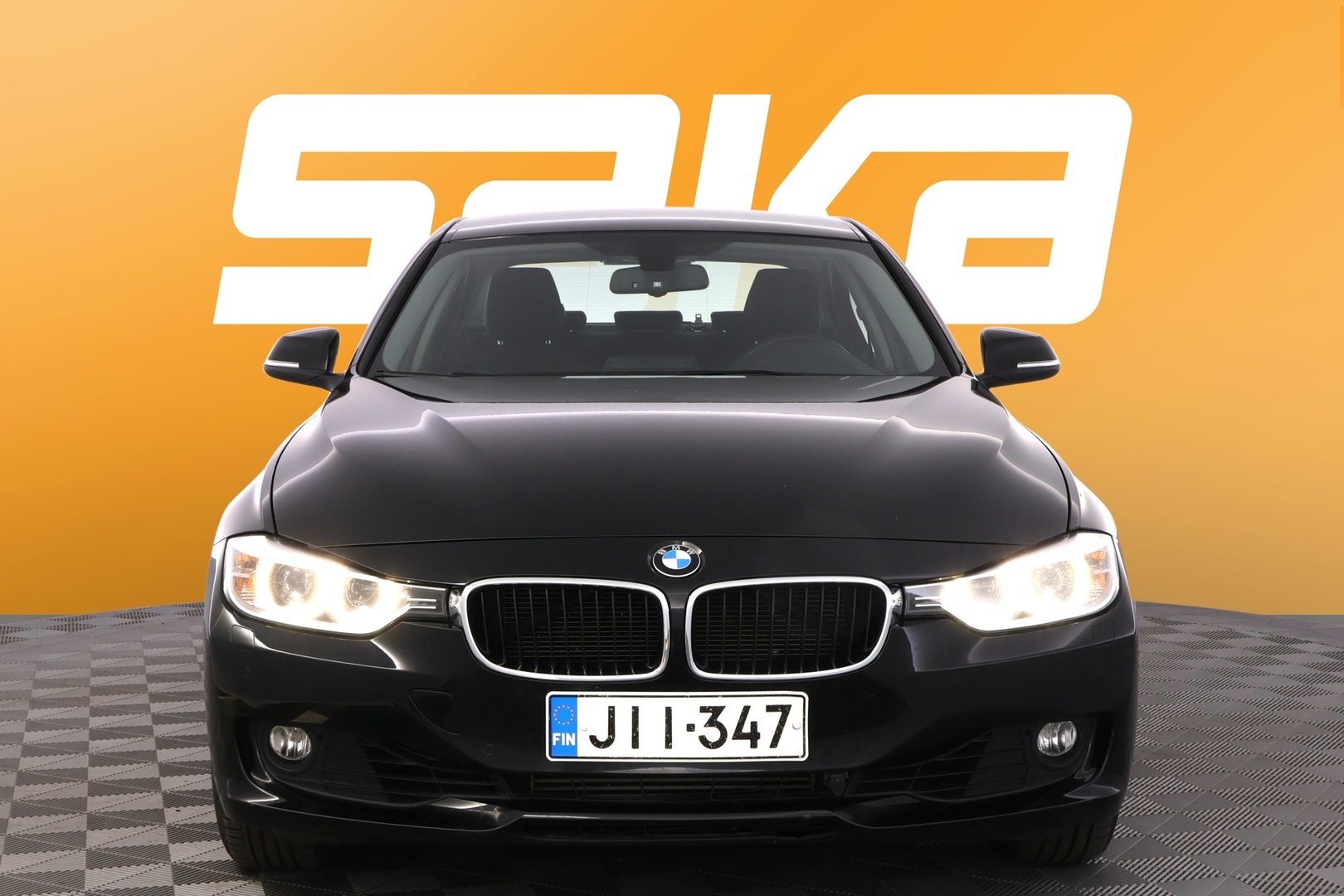 BMW 320 2012