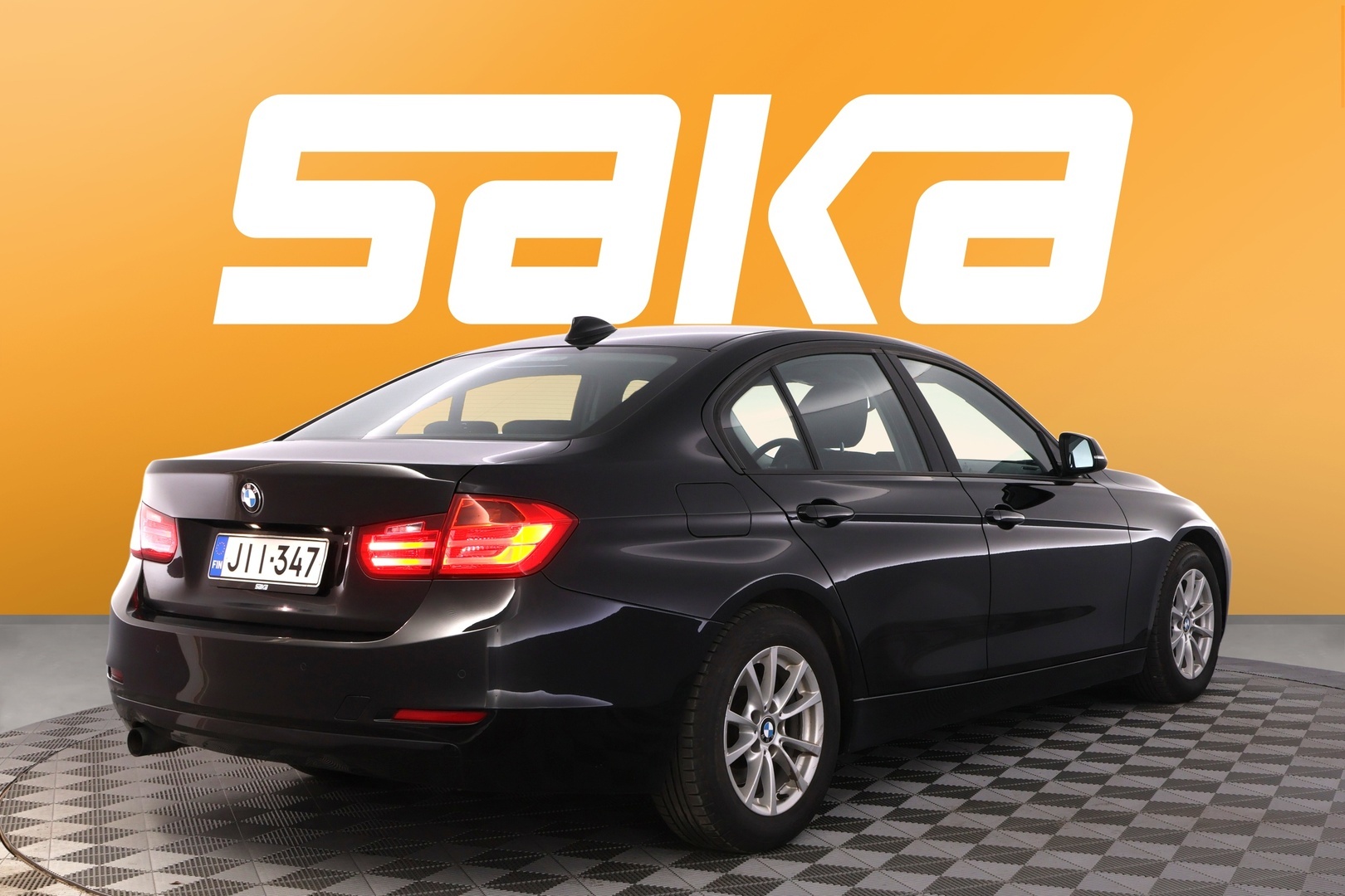 BMW 320 2012
