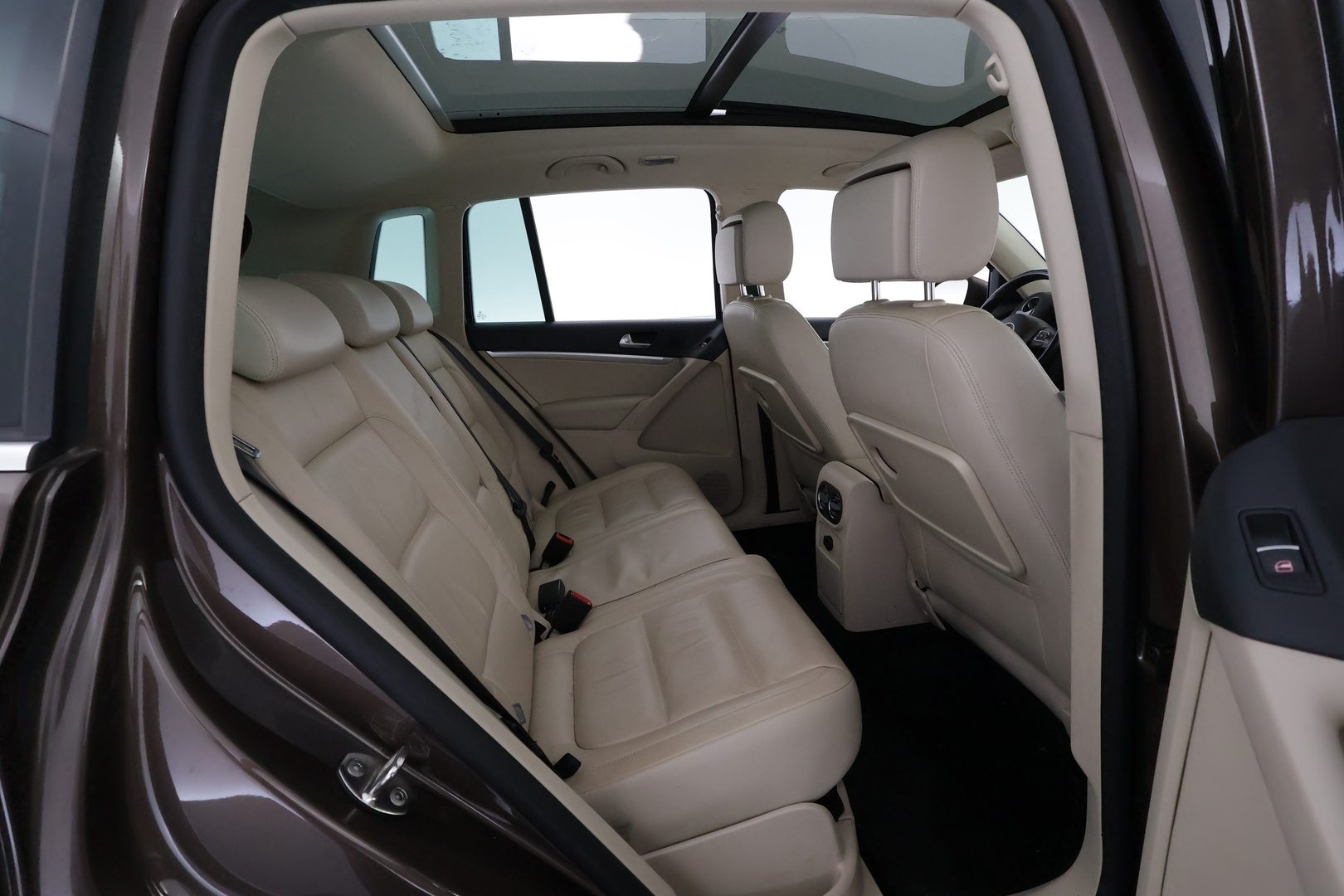 VOLKSWAGEN Tiguan 2012