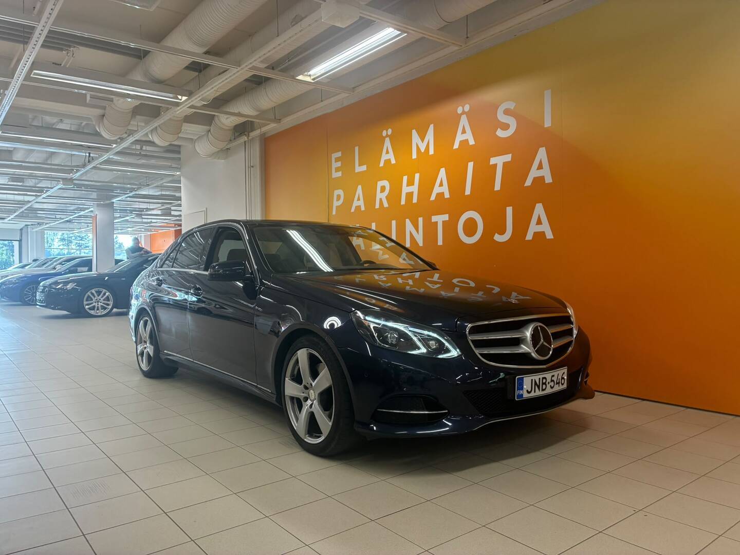 MERCEDES-BENZ E 2014