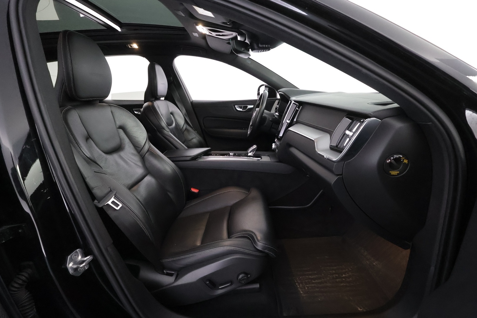 VOLVO XC60 2020