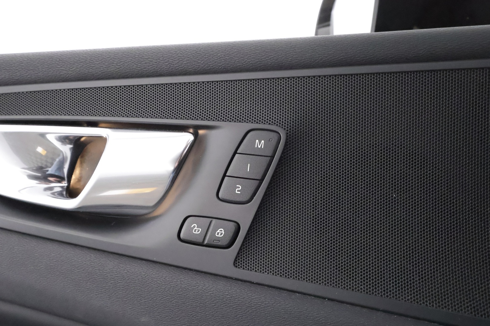 VOLVO XC60 2020