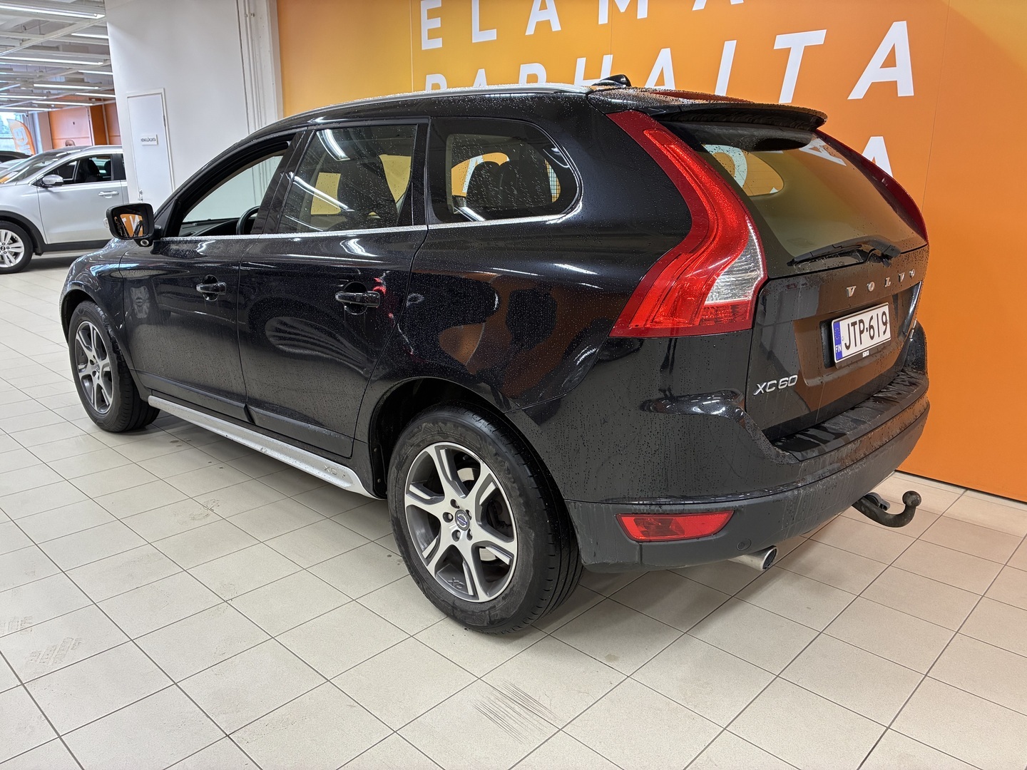 VOLVO XC60 2012