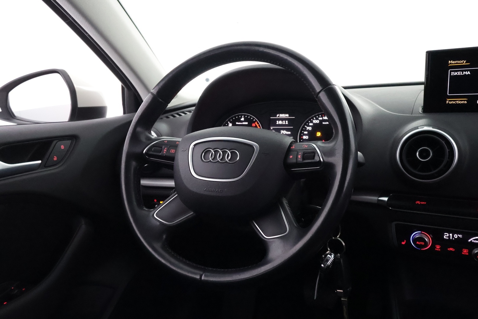 AUDI A3 2015