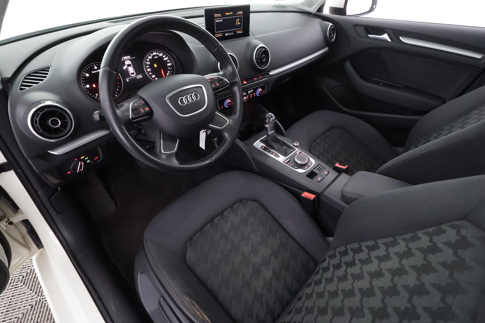 AUDI A3 2015