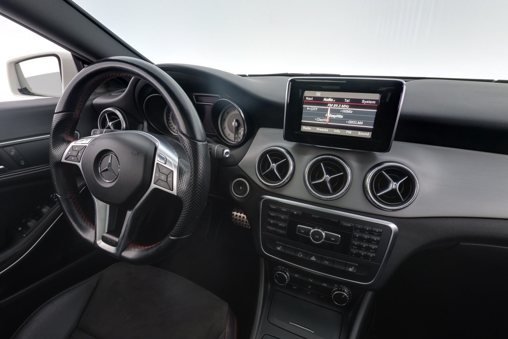 MERCEDES-BENZ CLA 2013