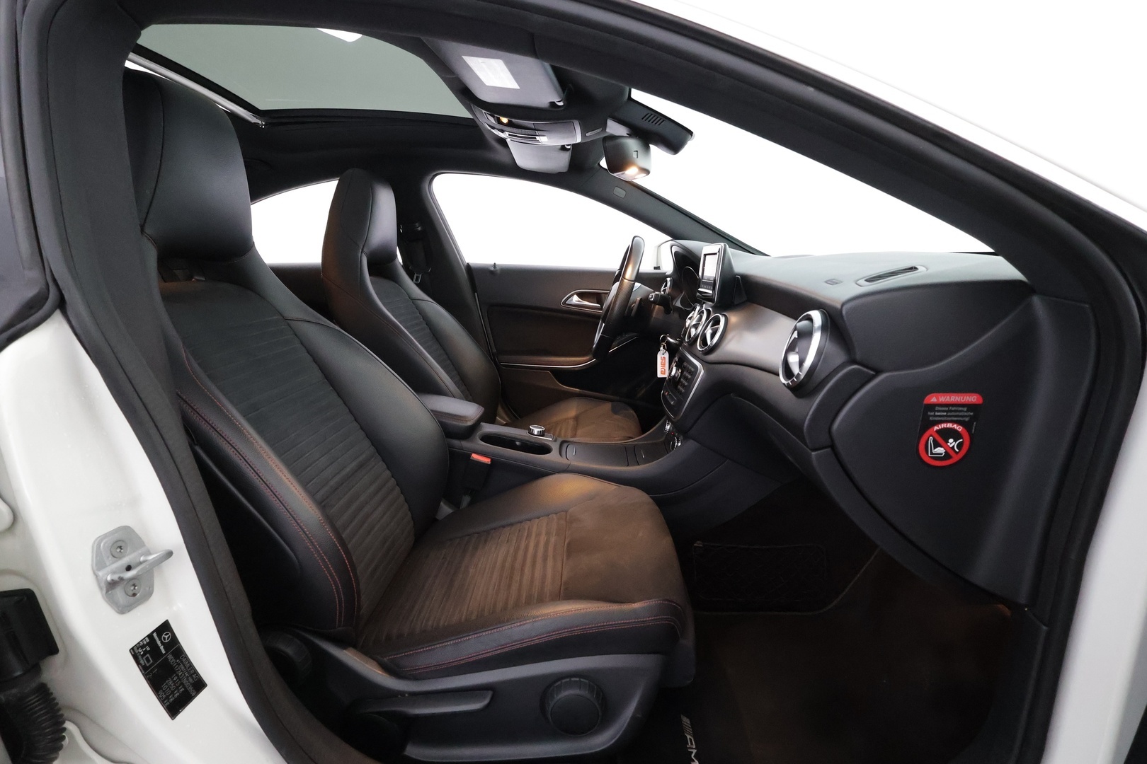 MERCEDES-BENZ CLA 2013