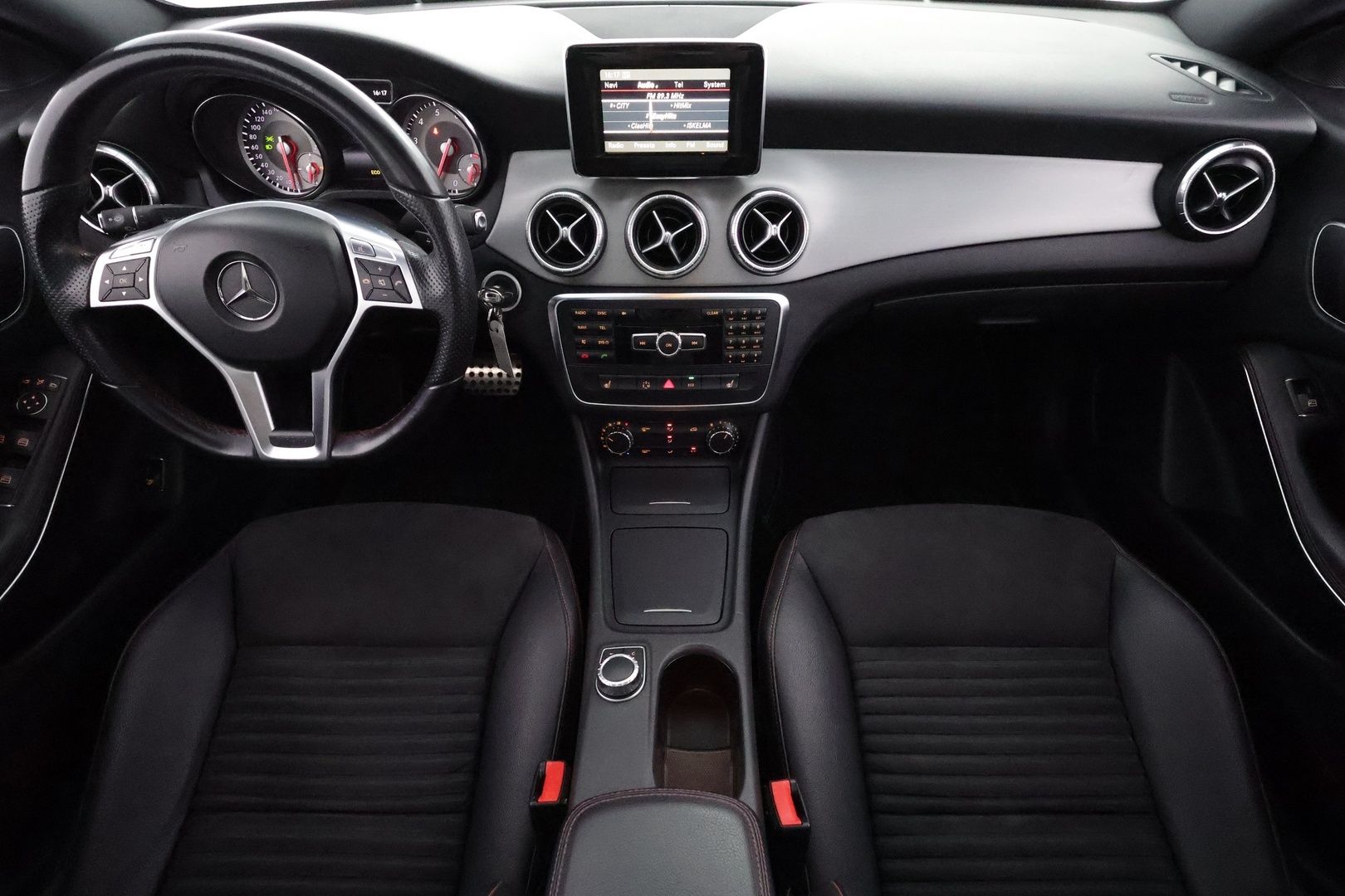 MERCEDES-BENZ CLA 2013