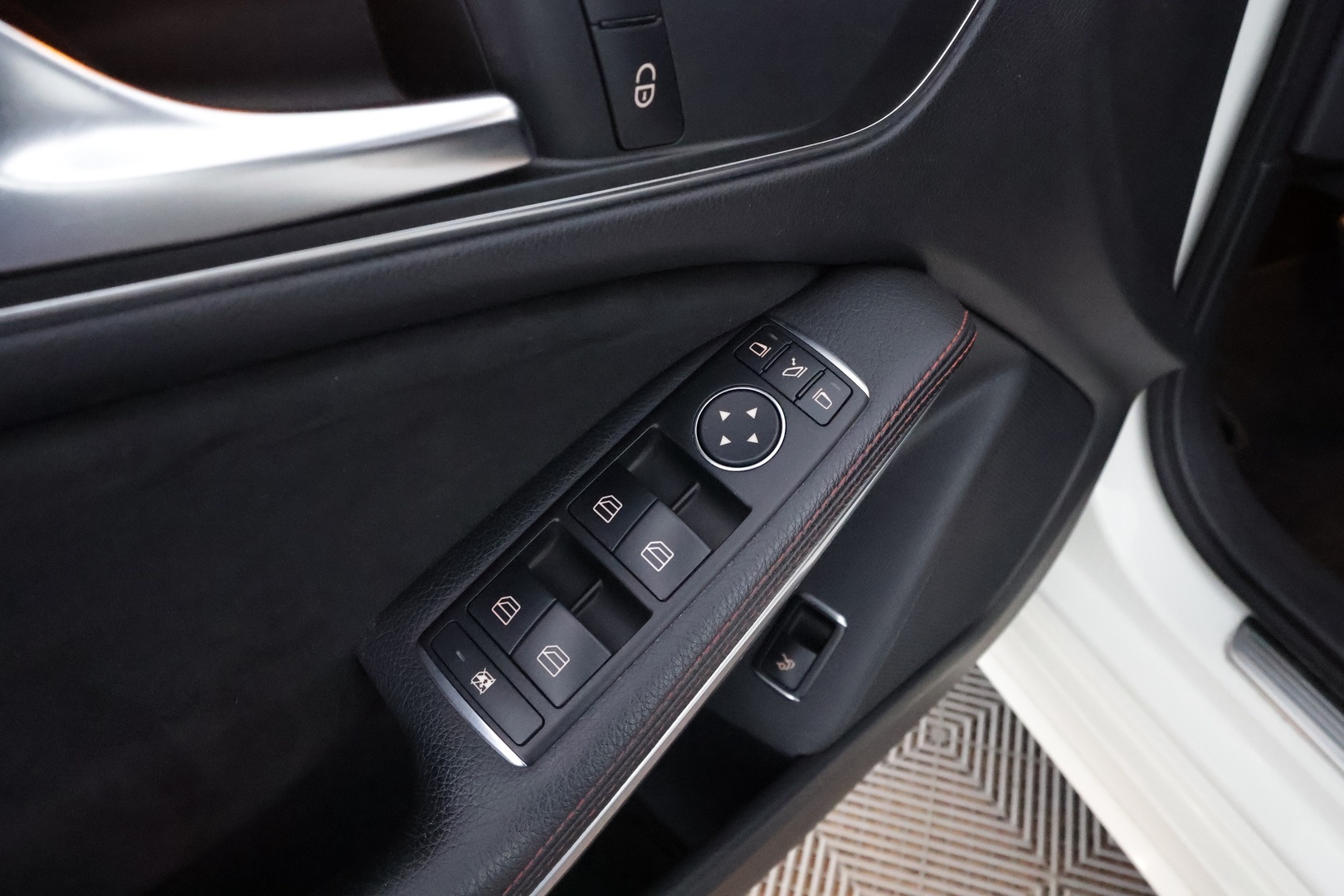 MERCEDES-BENZ CLA 2013