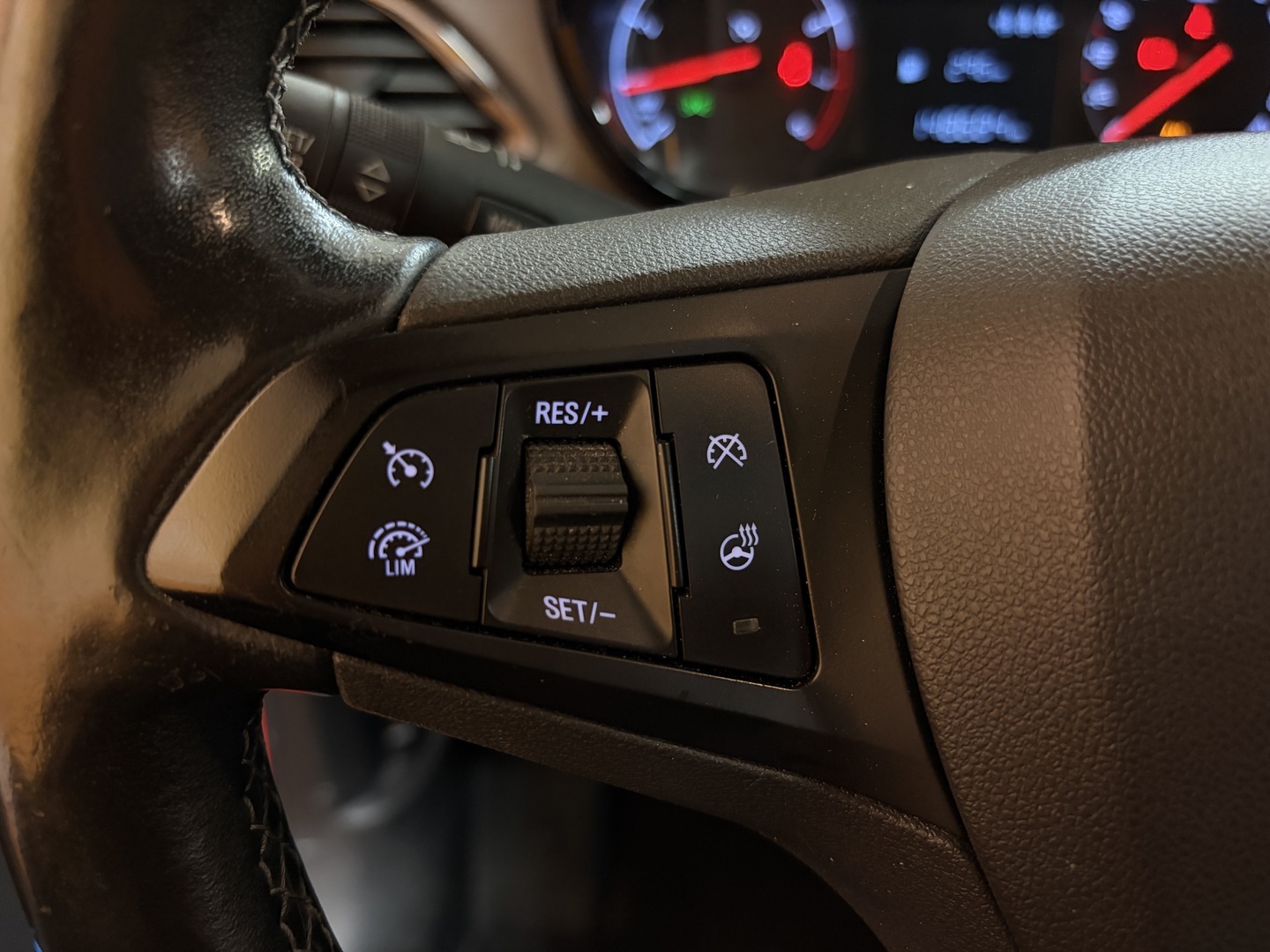 OPEL KARL 2016