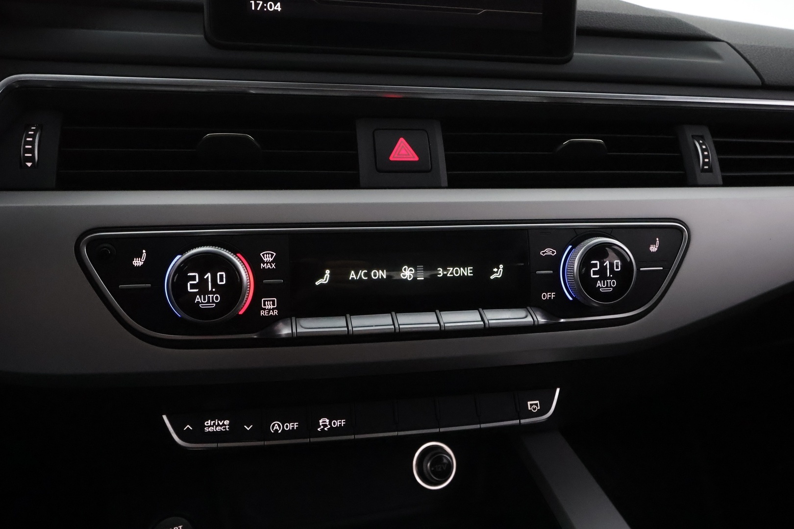 AUDI A4 2016