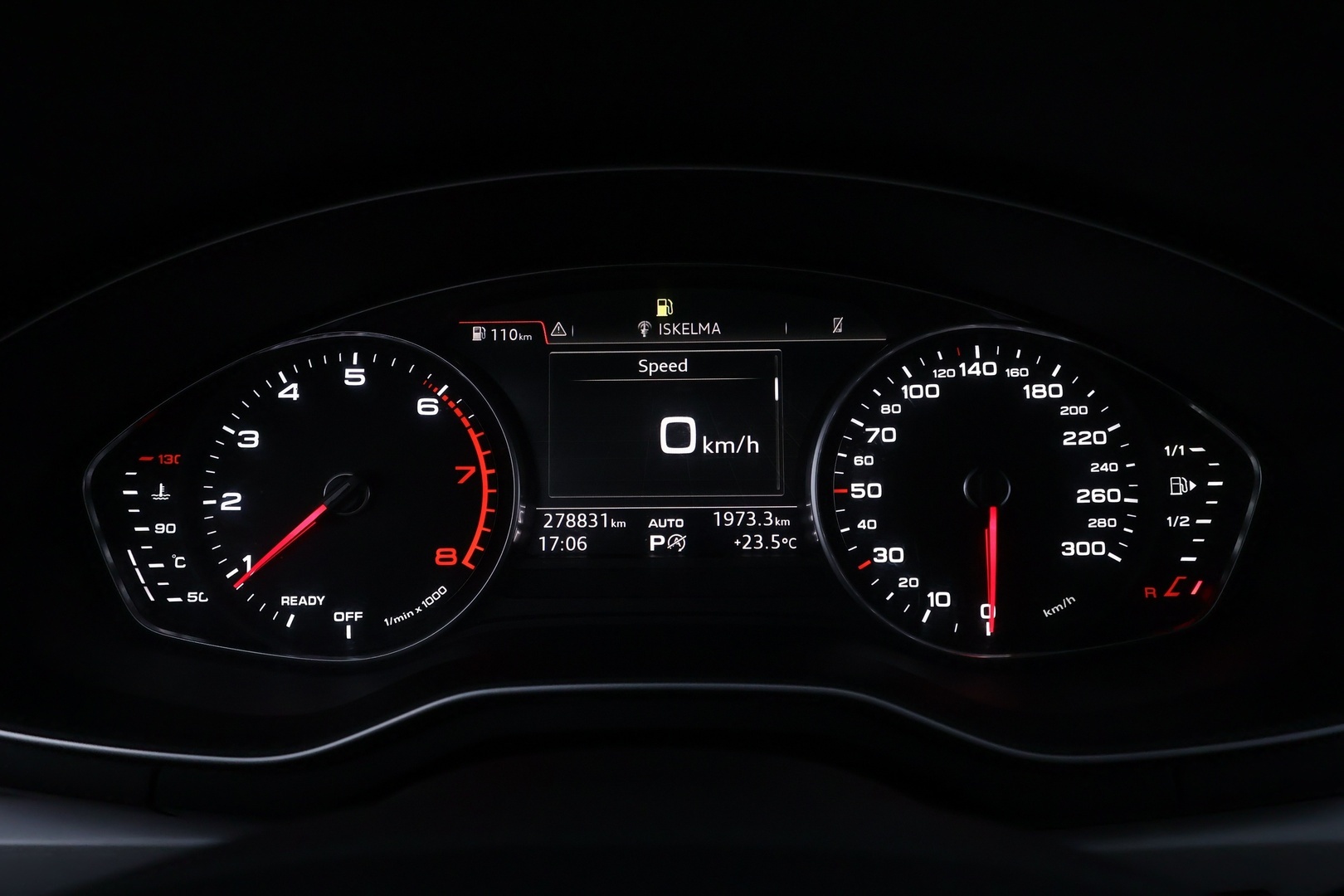 AUDI A4 2016