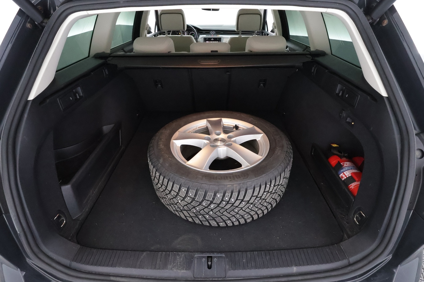 VOLKSWAGEN Passat 2019