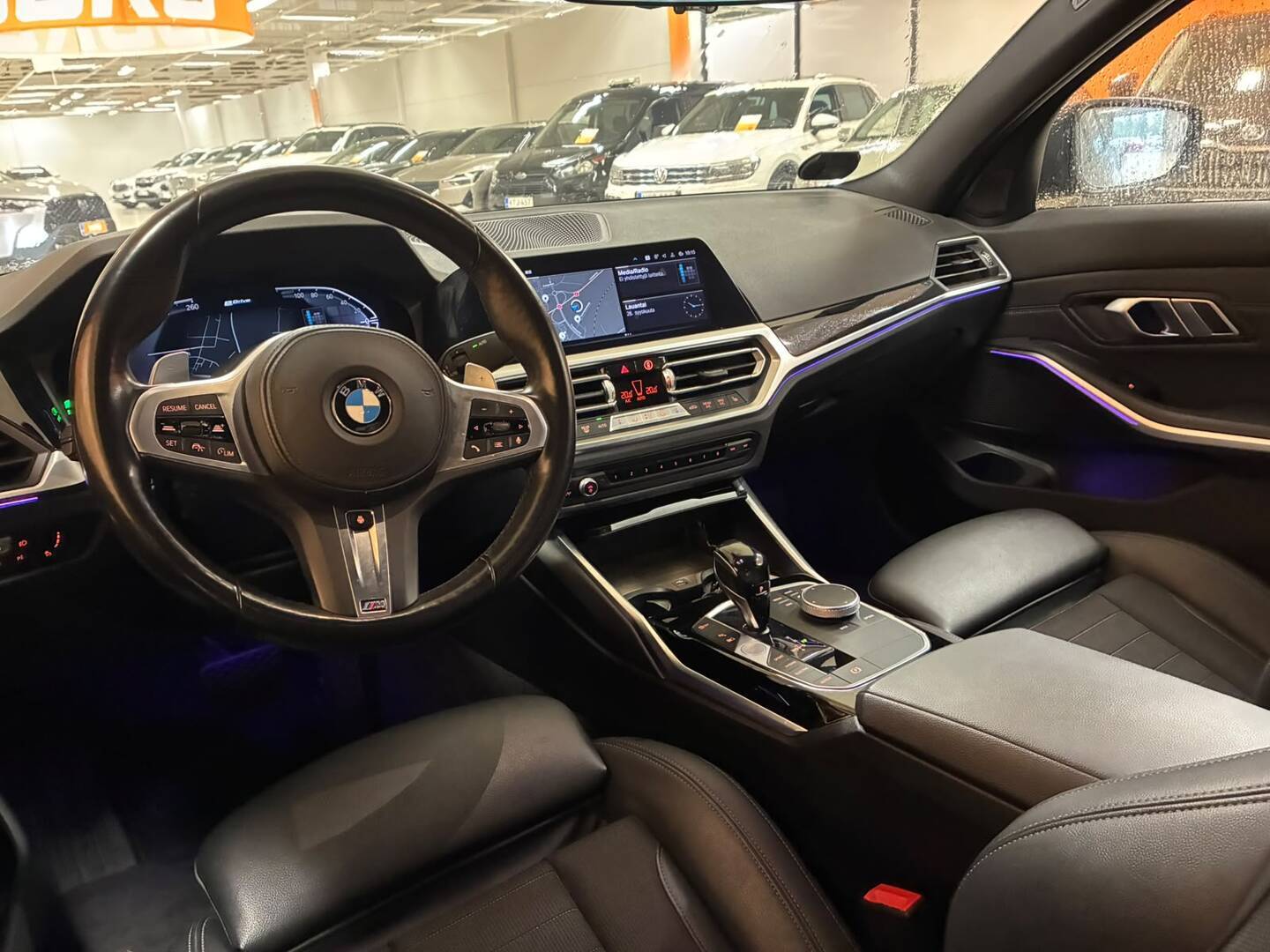 BMW 330 2021