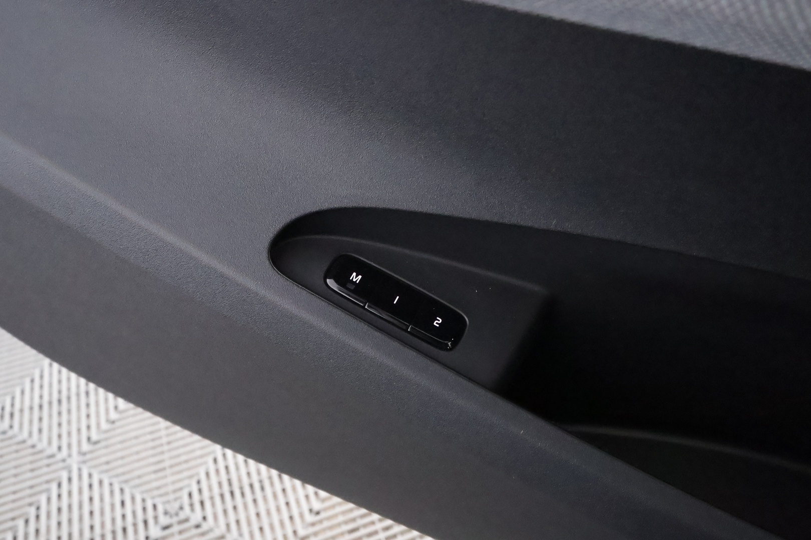 POLESTAR 2 2024