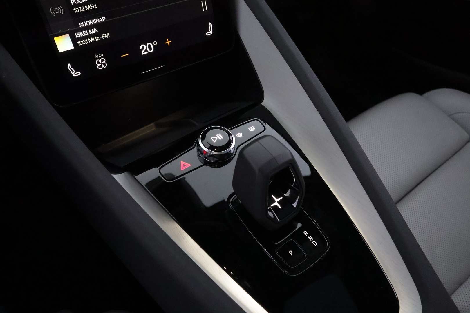 POLESTAR 2 2024
