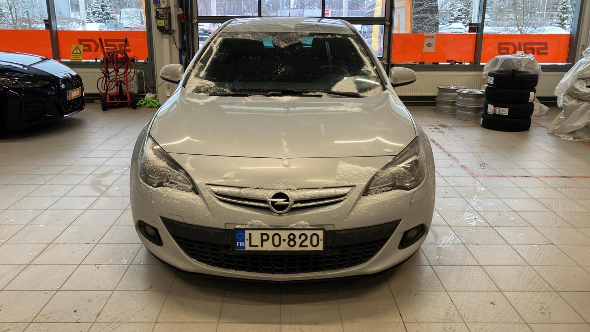 OPEL Astra 2013