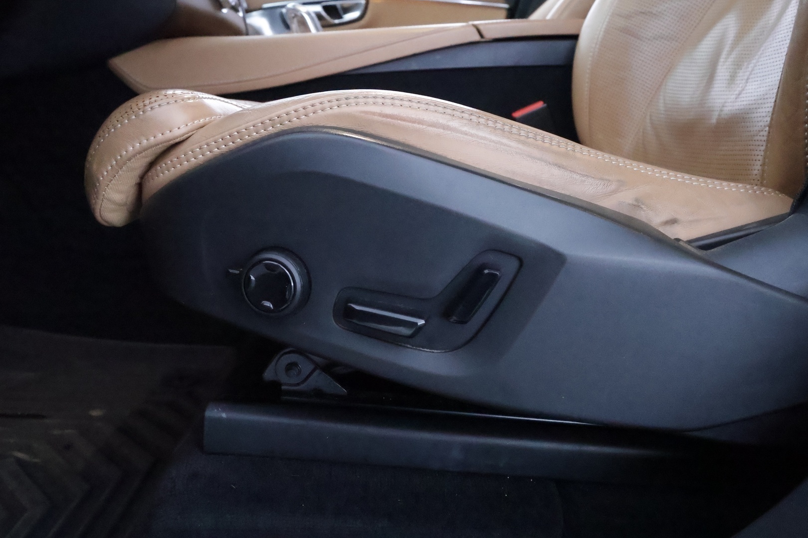 VOLVO XC90 2016