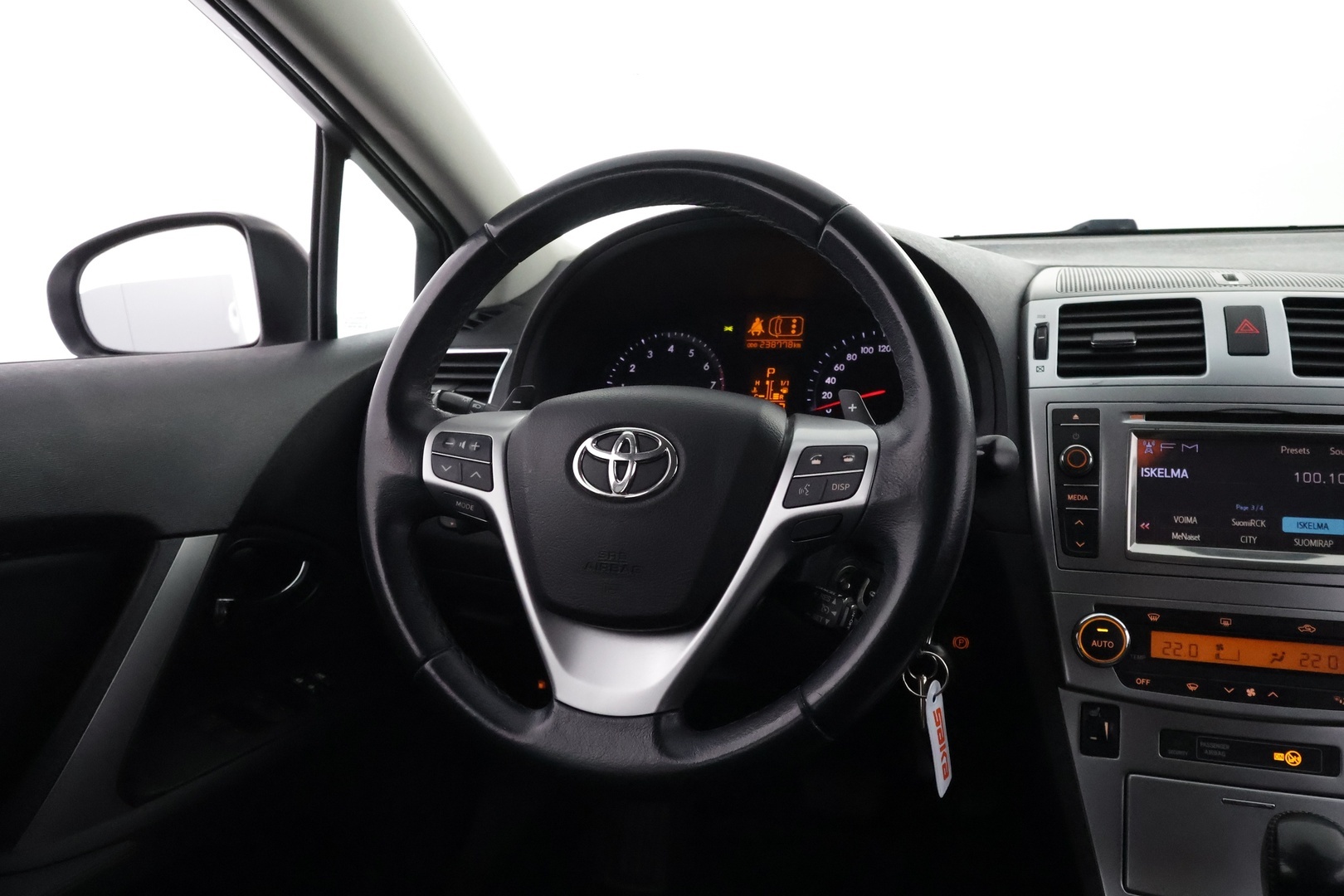 TOYOTA Avensis 2013