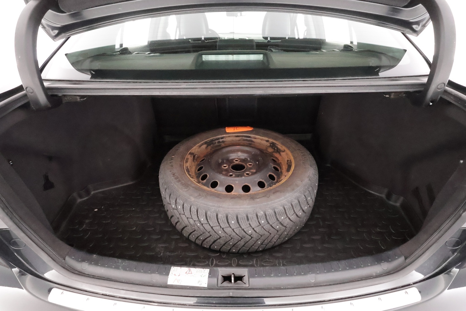 TOYOTA Avensis 2011