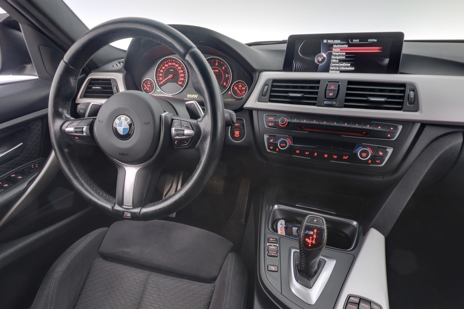BMW 330 2013