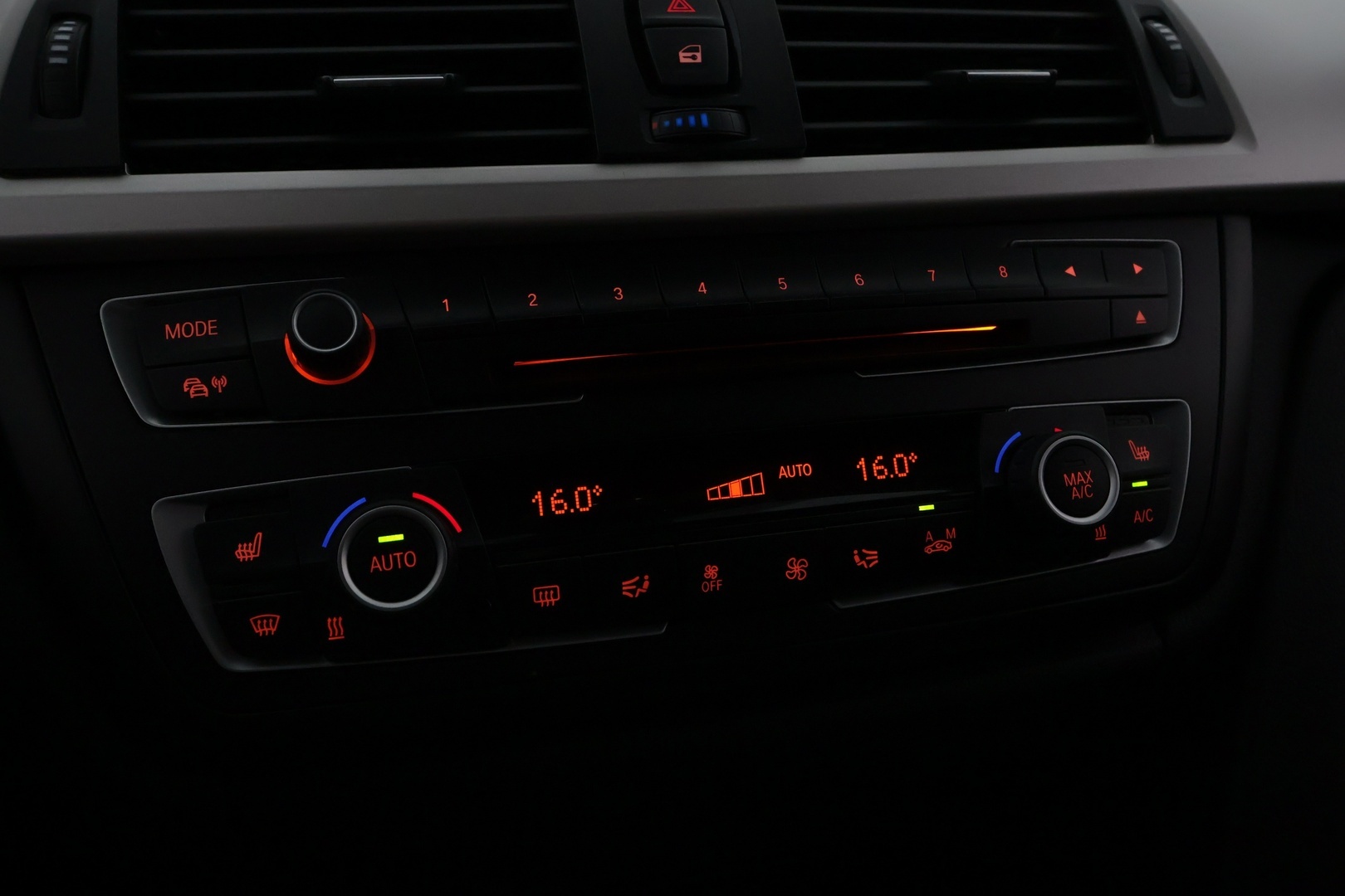 BMW 330 2013