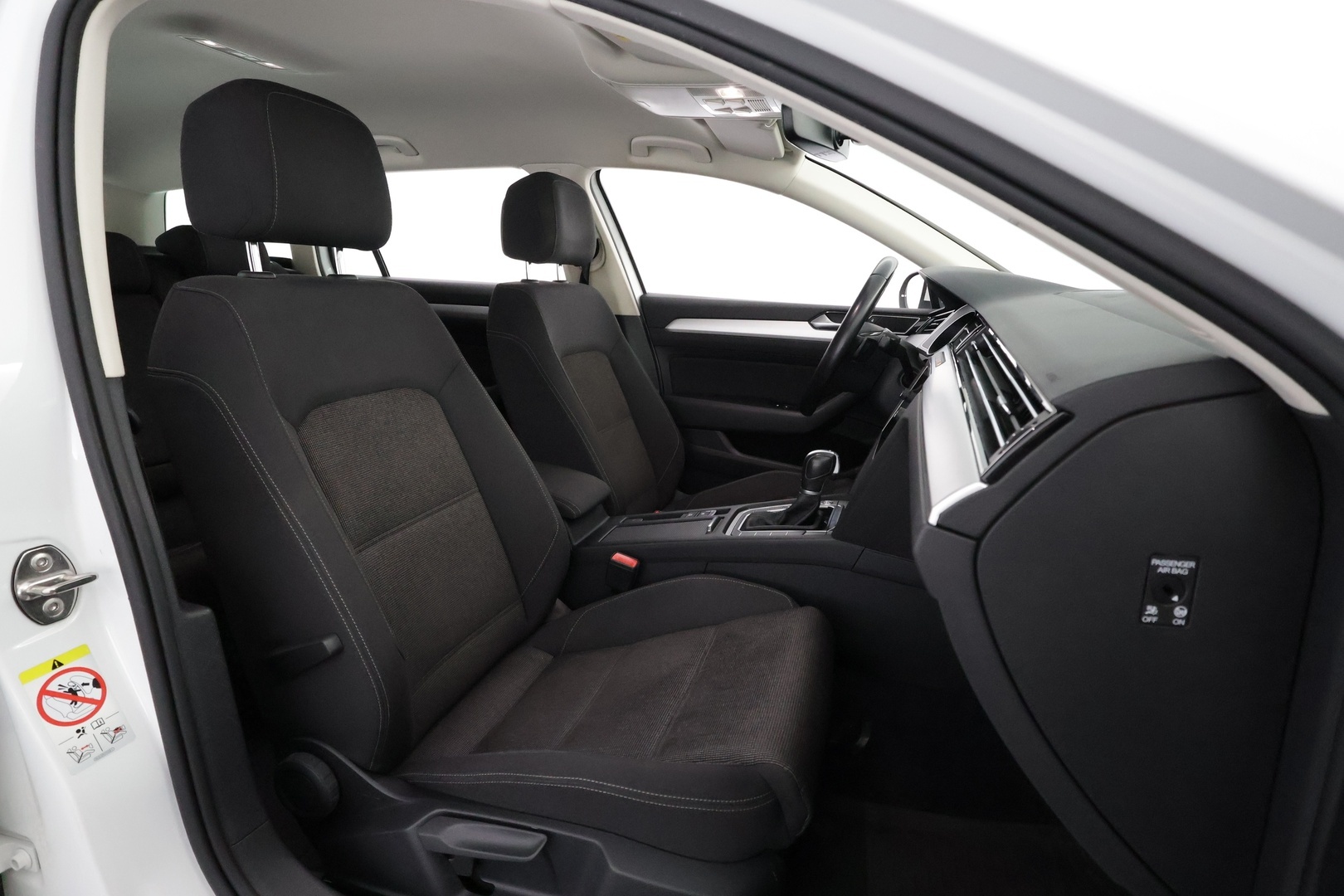 VOLKSWAGEN Passat 2019