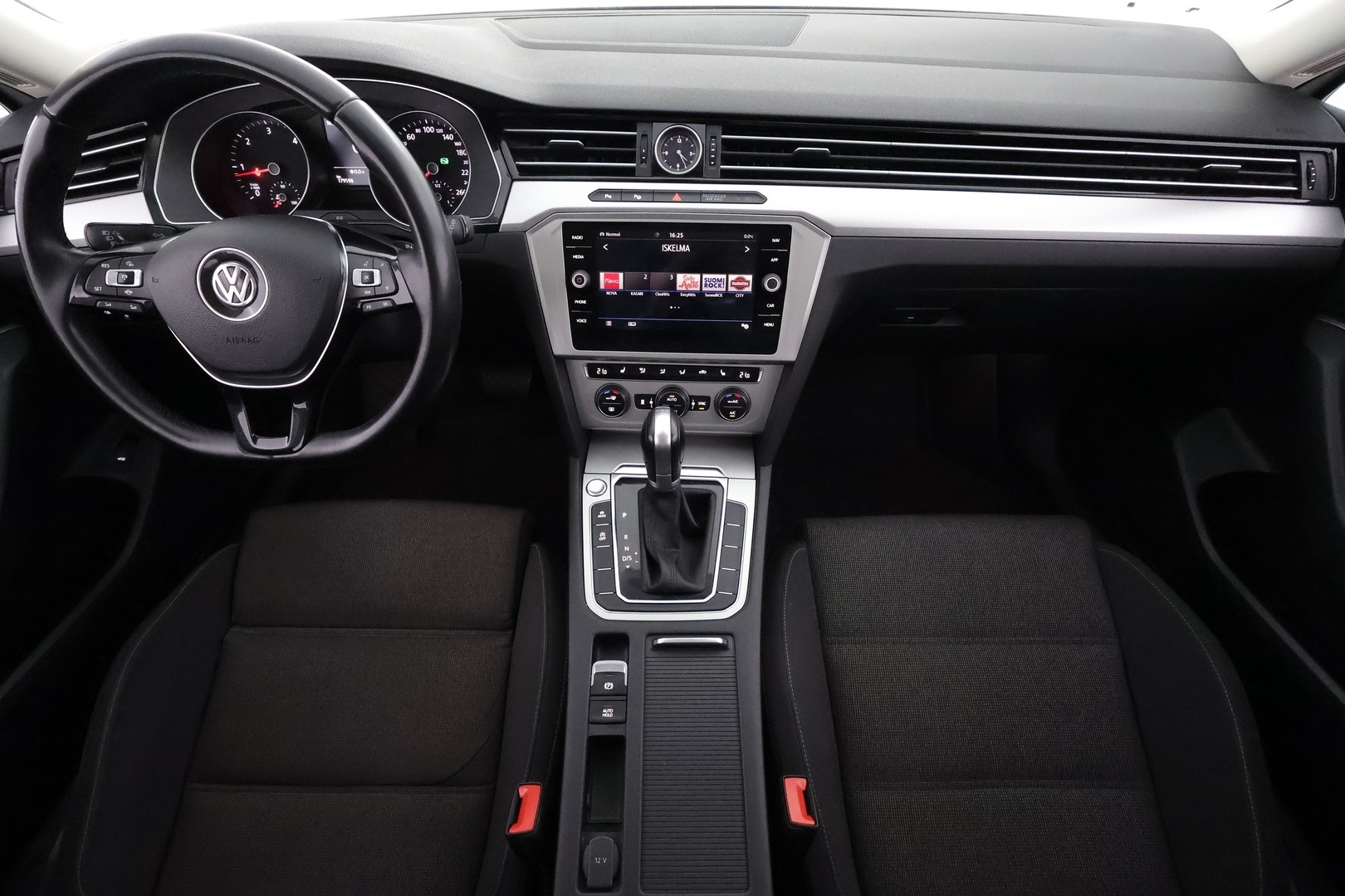 VOLKSWAGEN Passat 2019