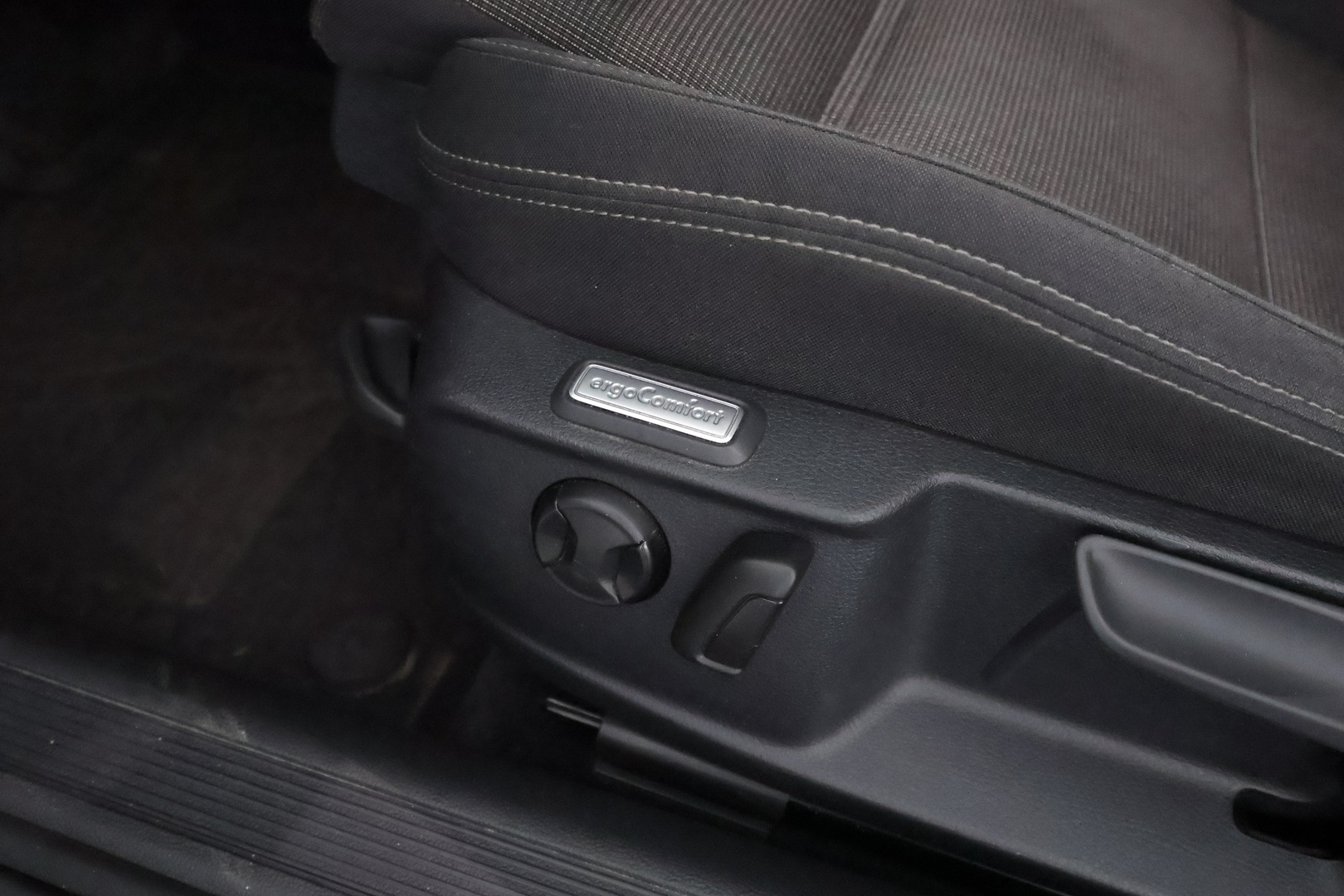 VOLKSWAGEN Passat 2019