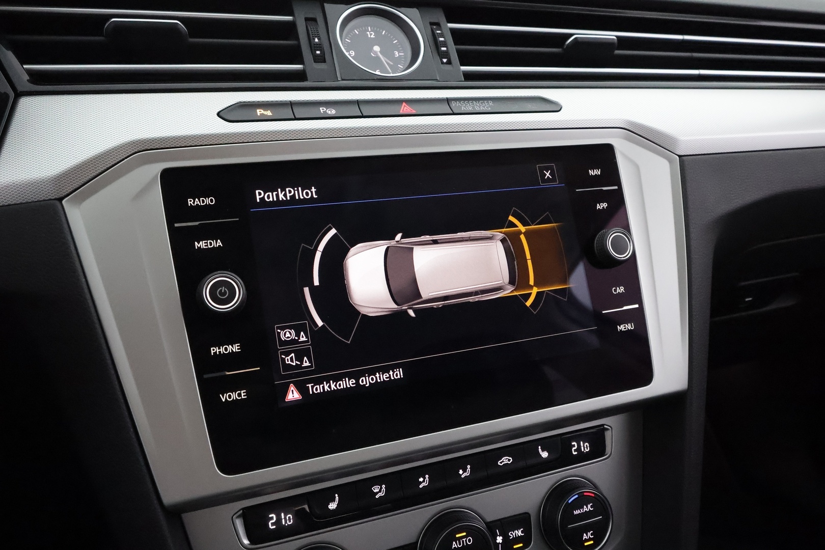 VOLKSWAGEN Passat 2019