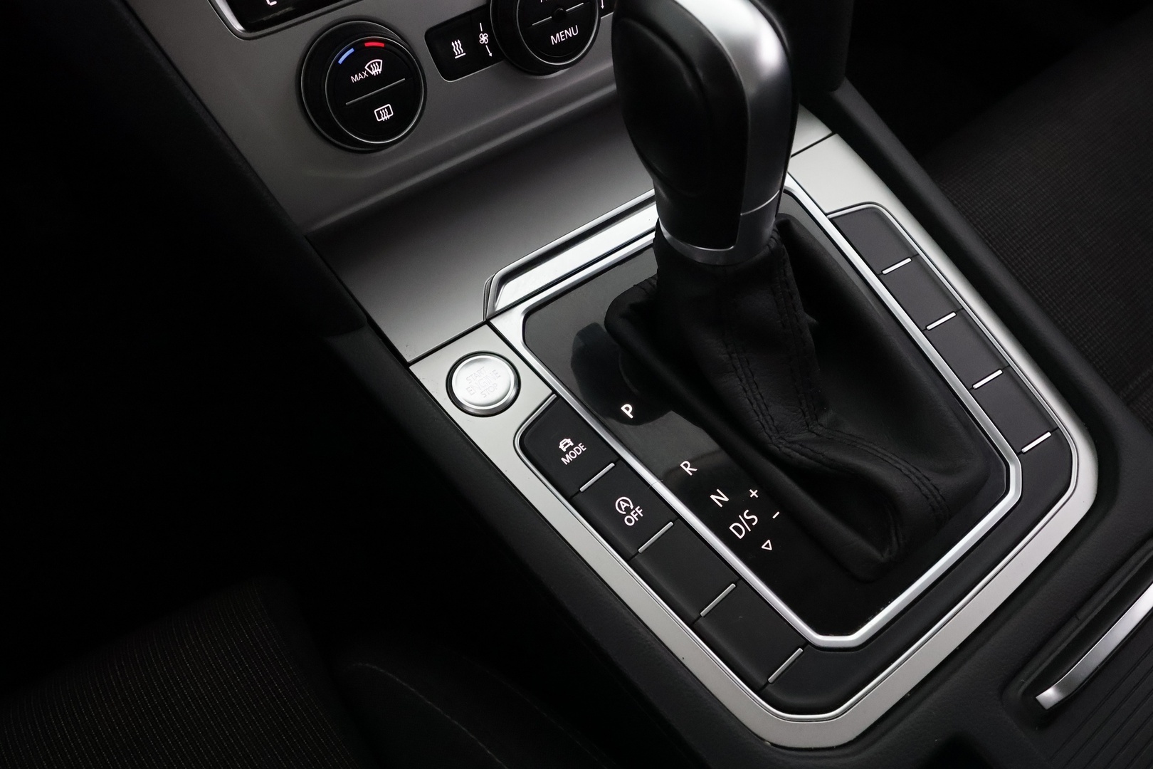 VOLKSWAGEN Passat 2019