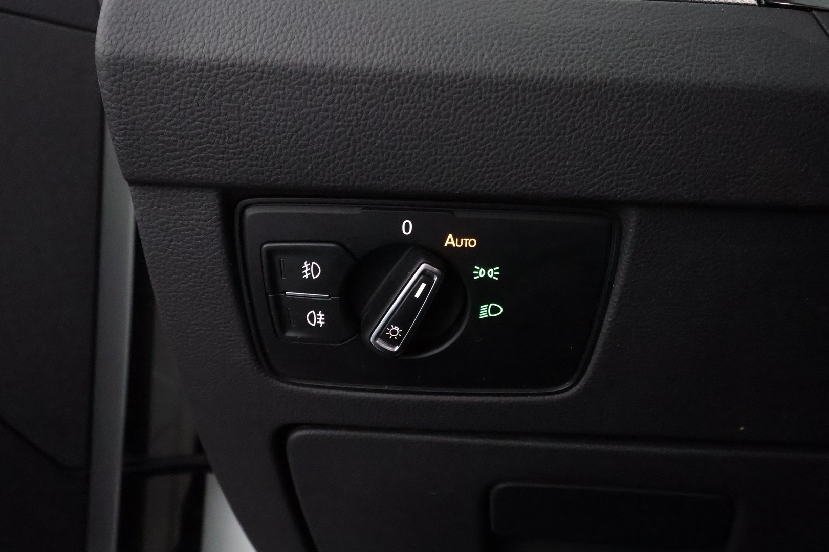 VOLKSWAGEN Passat 2019