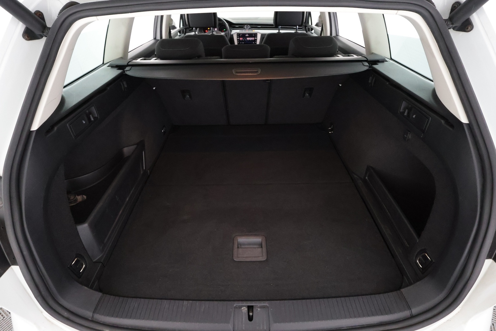 VOLKSWAGEN Passat 2019