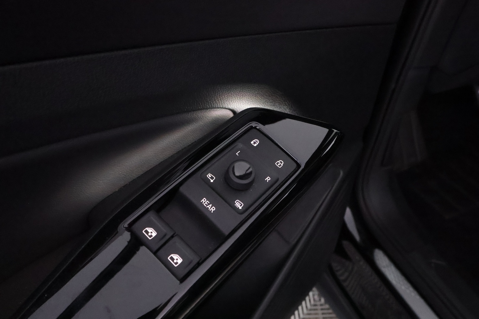 VOLKSWAGEN ID.4 2023