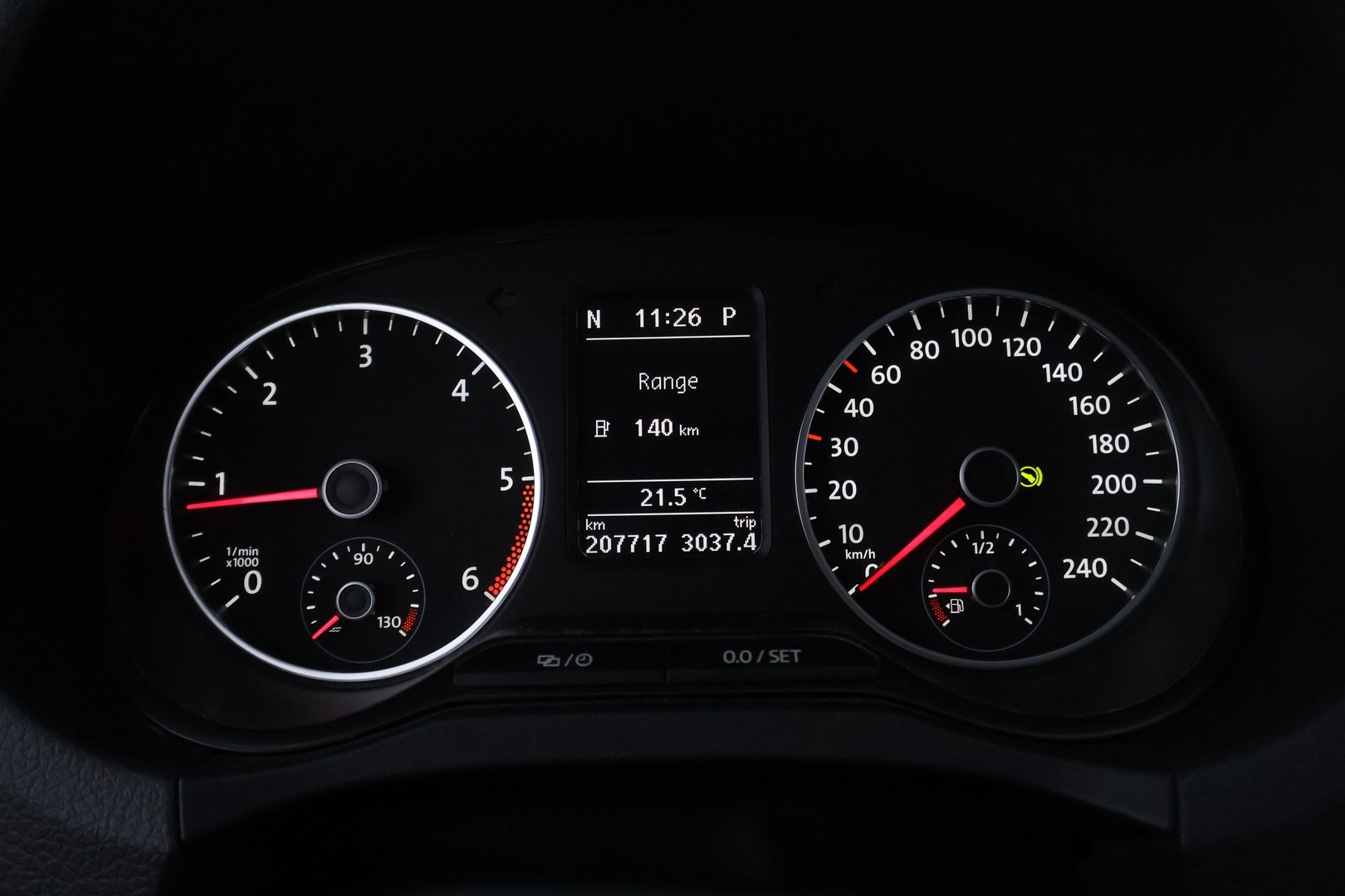 VOLKSWAGEN Amarok 2014