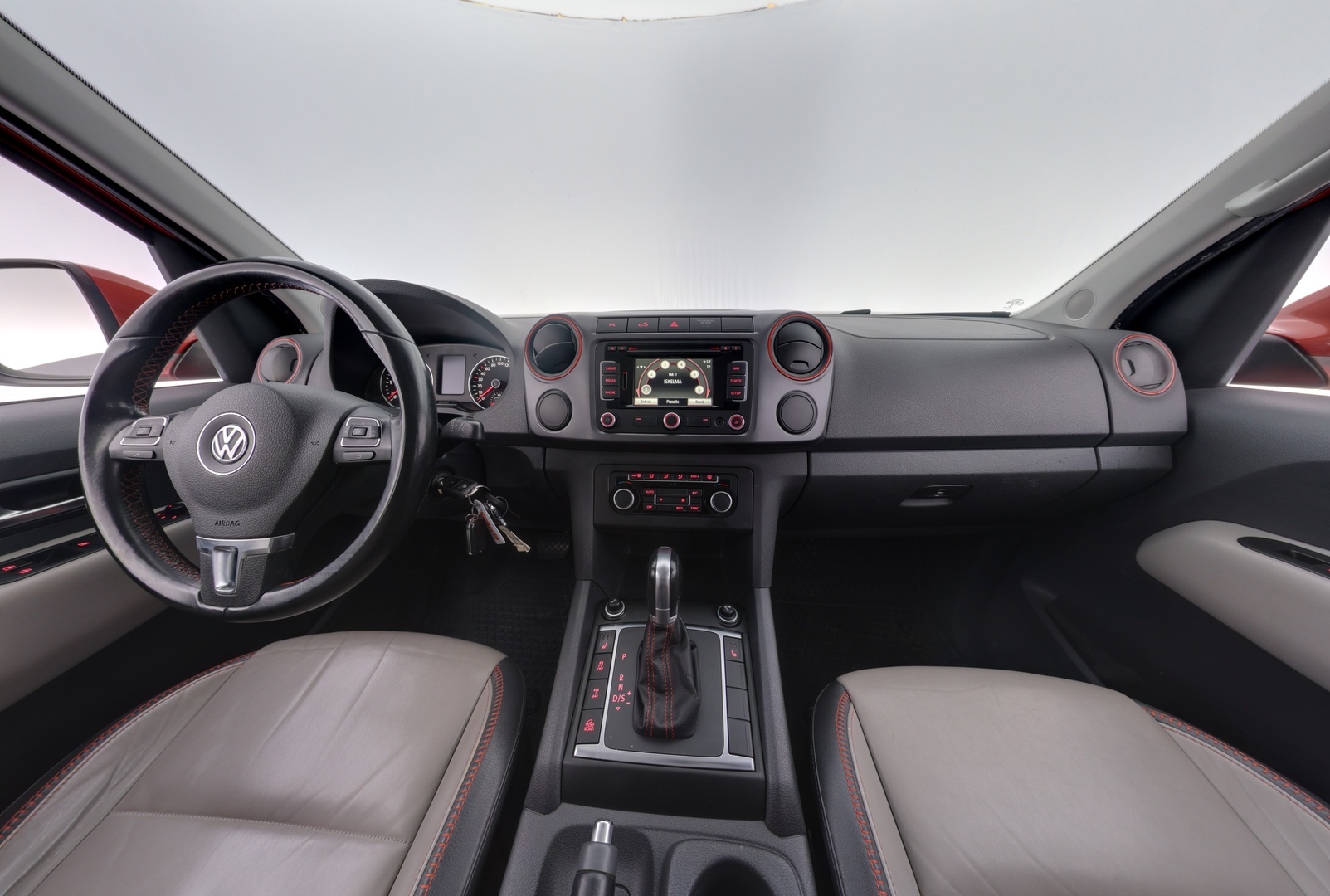 VOLKSWAGEN Amarok 2014