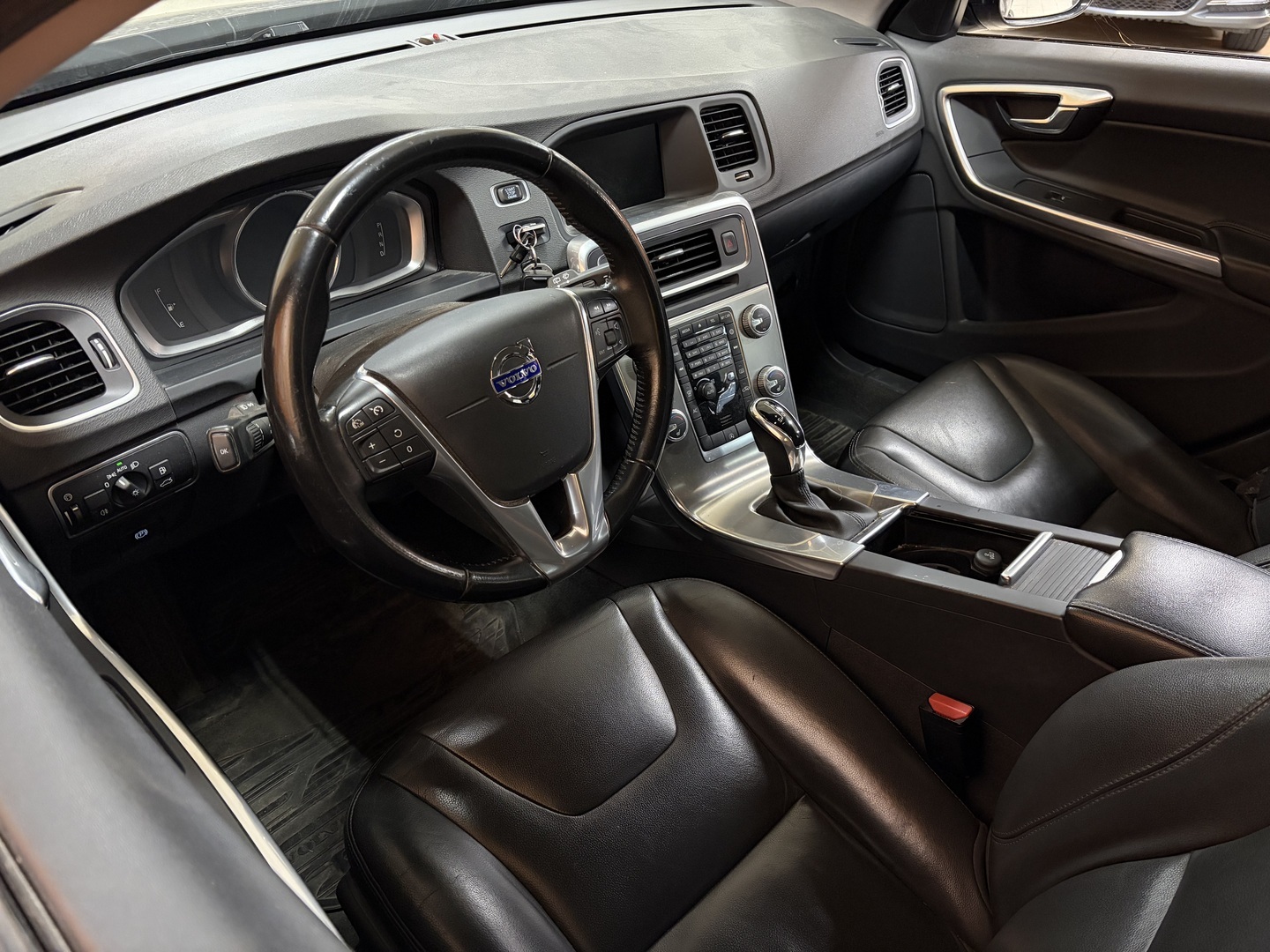 VOLVO V60 Cross Country 2017