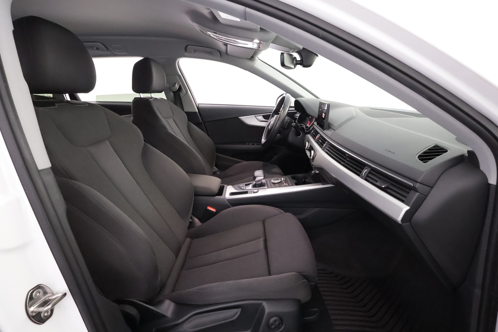 AUDI A4 2018