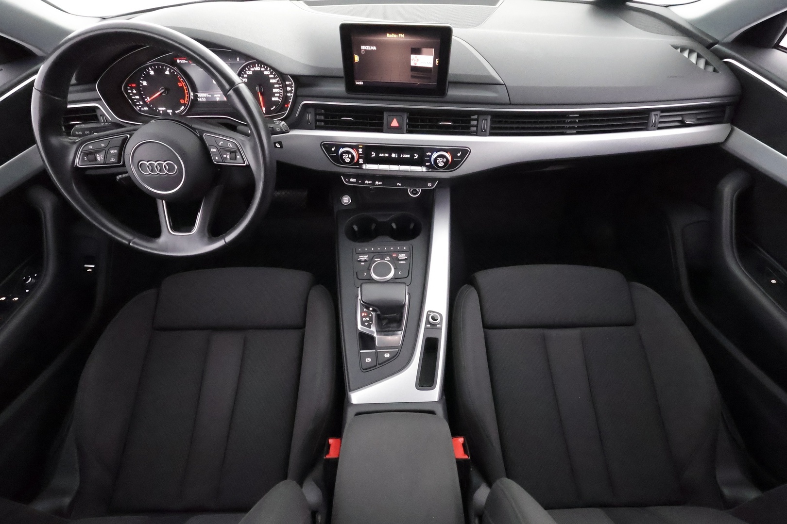 AUDI A4 2018