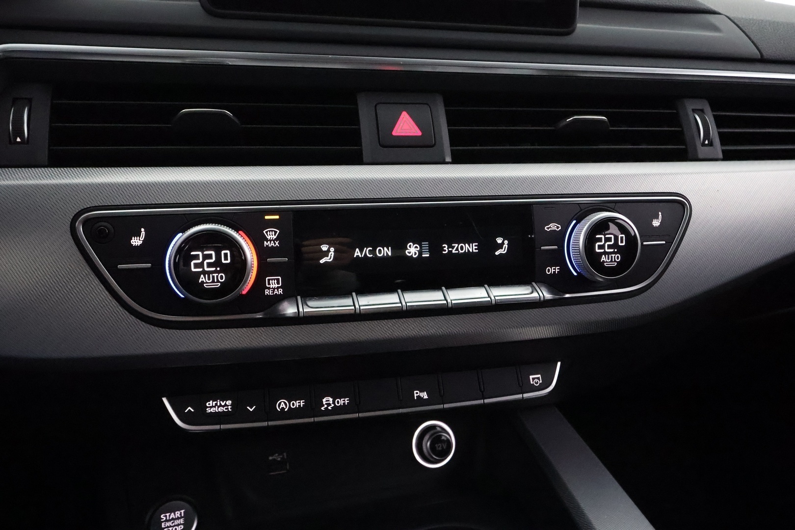 AUDI A4 2018
