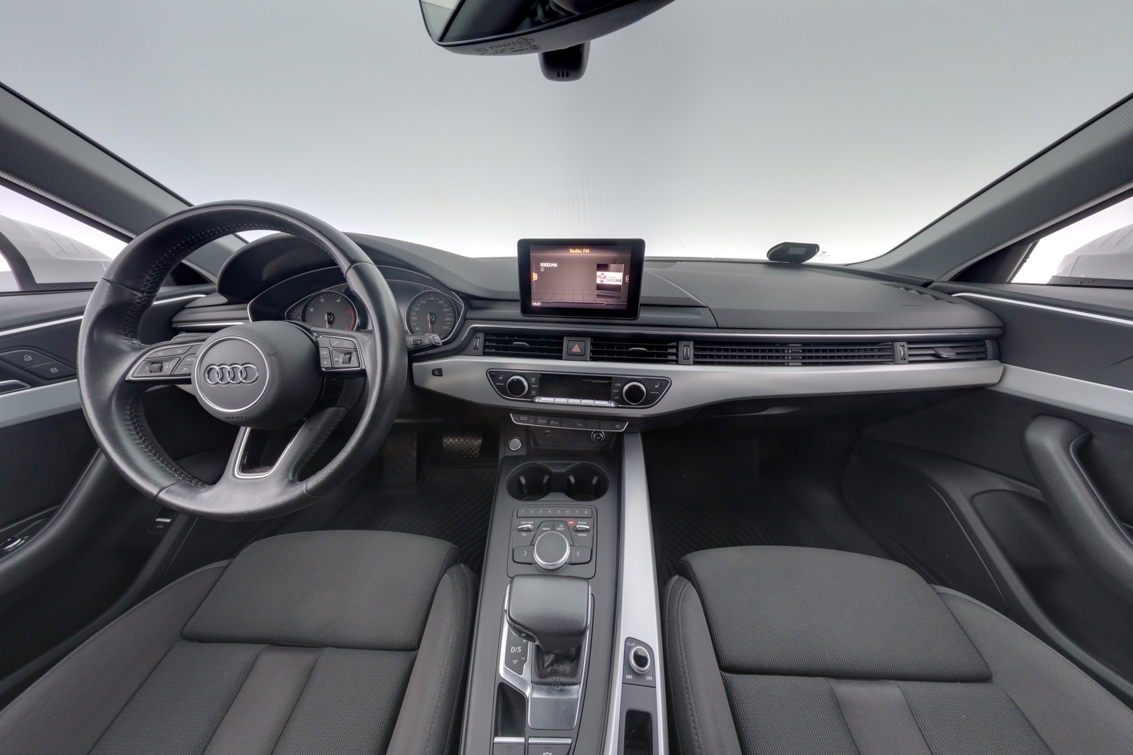 AUDI A4 2018