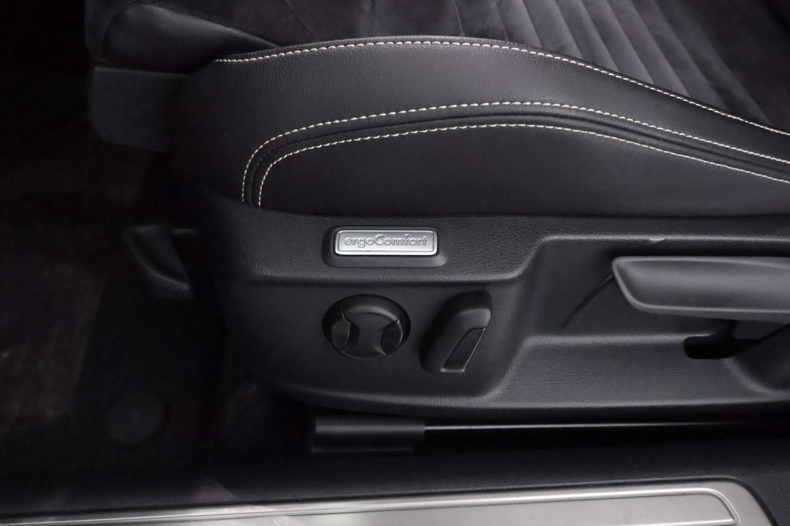VOLKSWAGEN Passat 2020