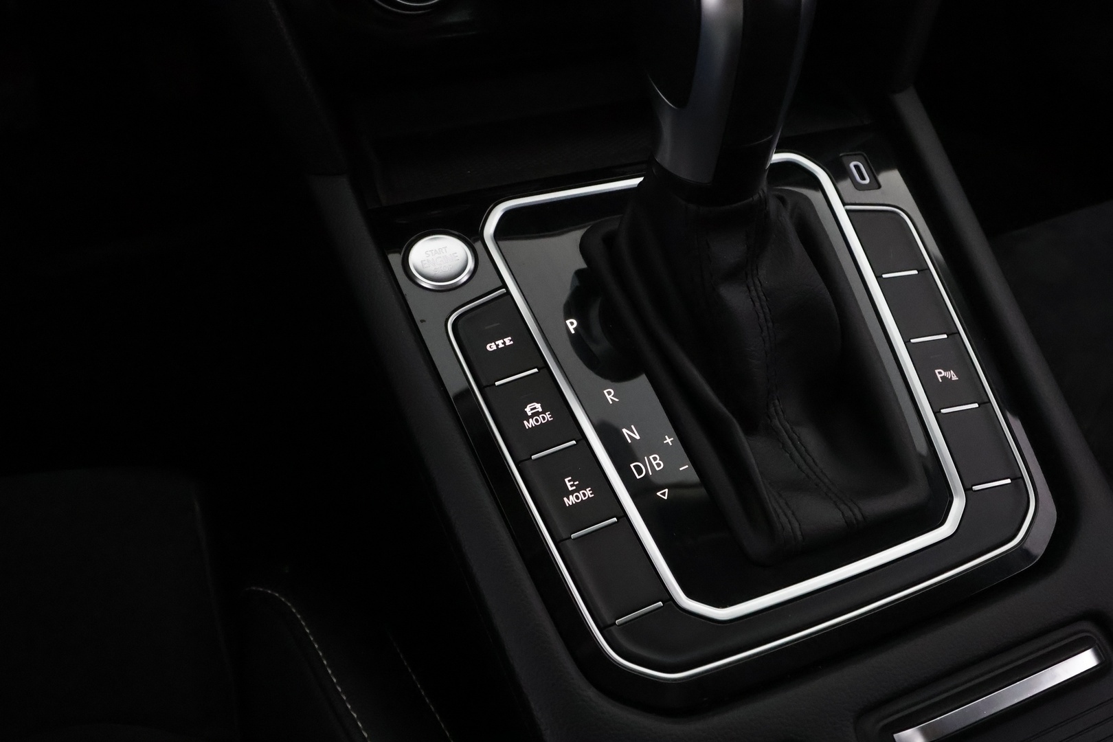 VOLKSWAGEN Passat 2020