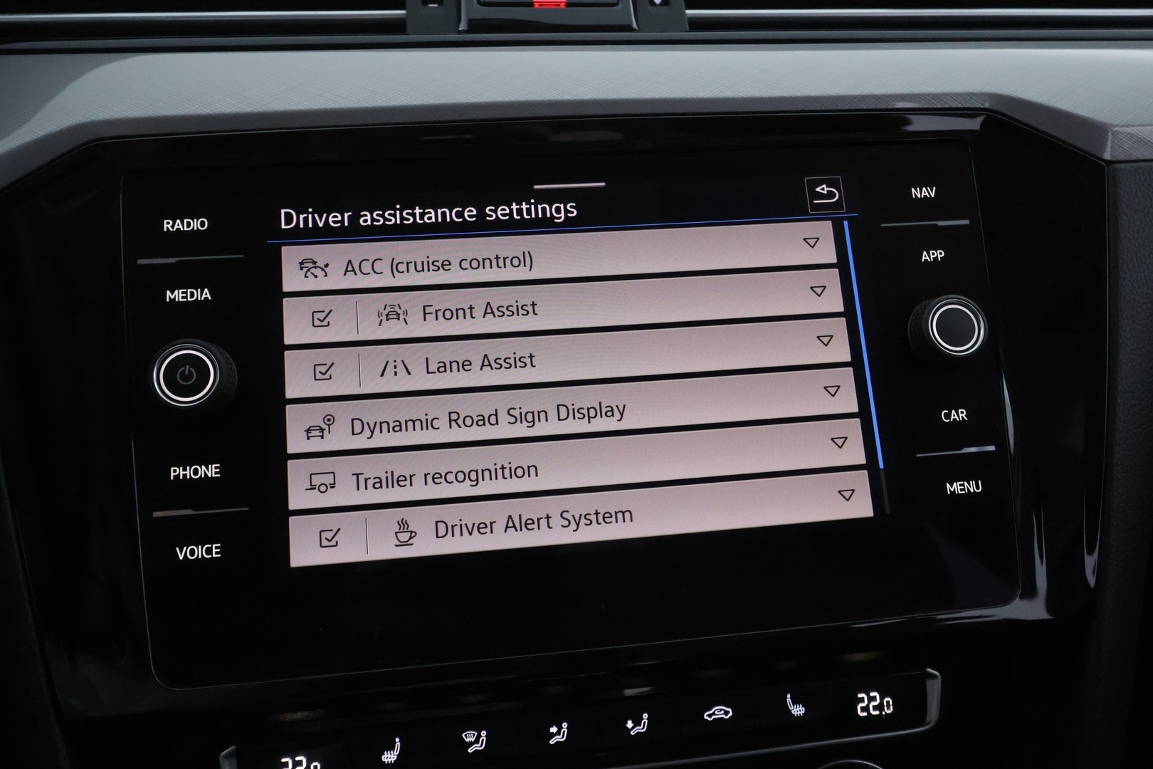 VOLKSWAGEN Passat 2020