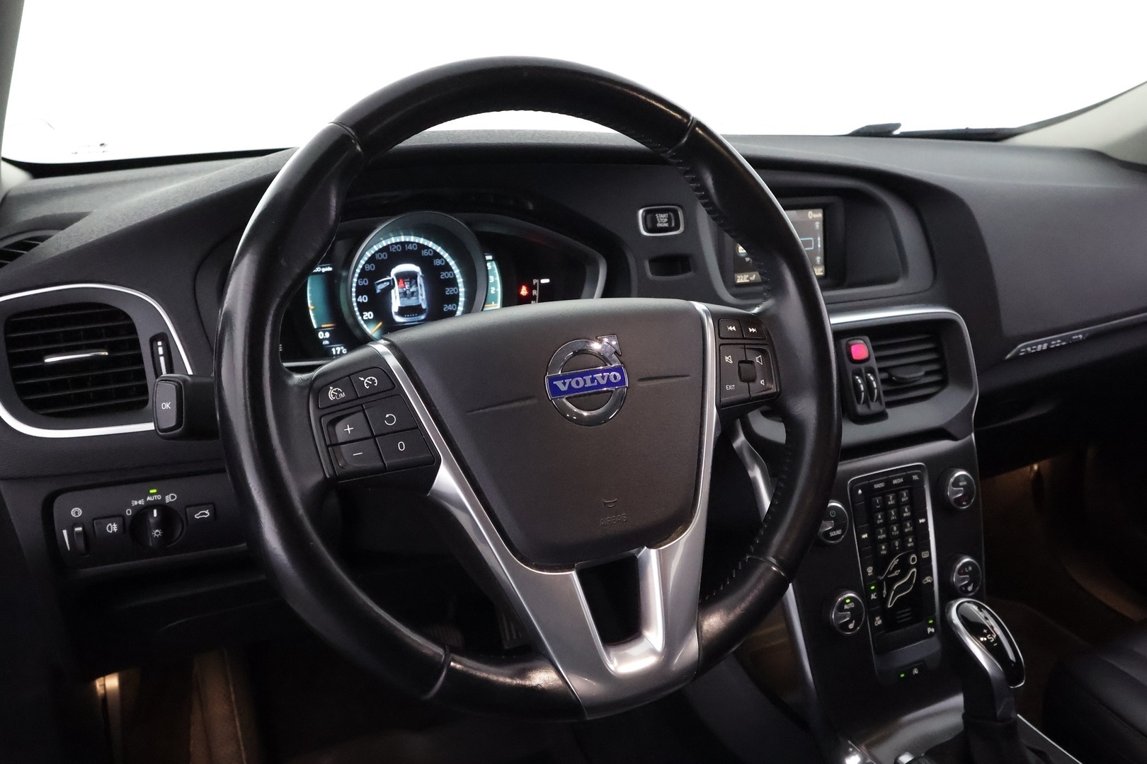 VOLVO V40 Cross Country 2015