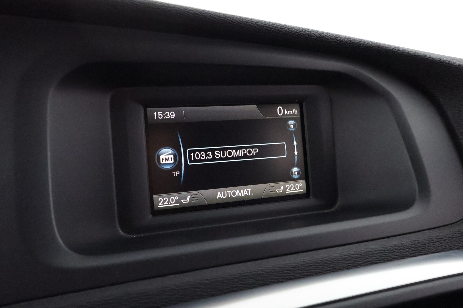 VOLVO V40 Cross Country 2015