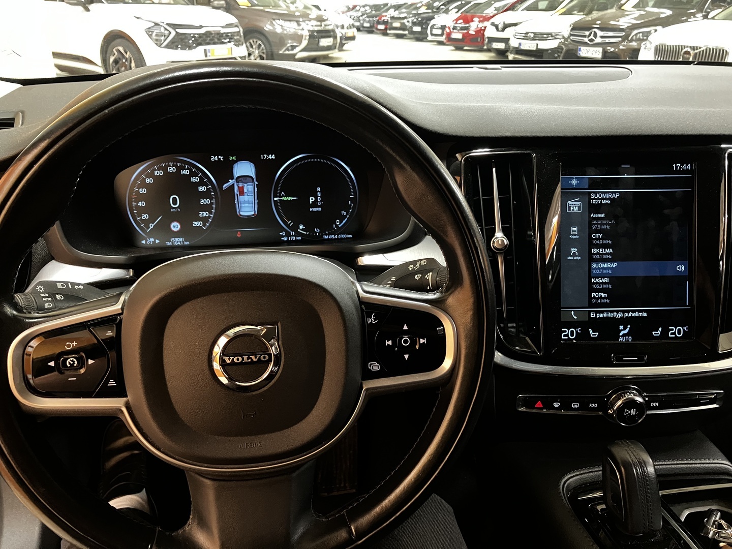 VOLVO V60 2020