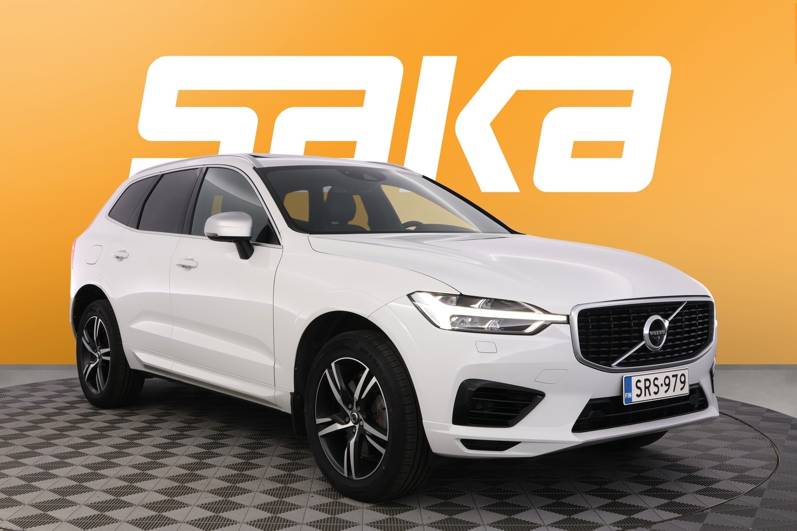 VOLVO XC60 2018